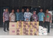 Terdampak Banjir, Penjabat (Pj) Bupati Tangerang Salurkan Bantuan Untuk Dua Desa