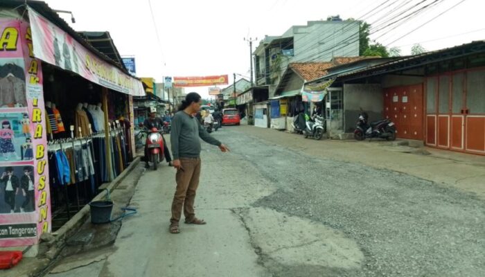 Setelah Pemberitaan Jalan Rusak Berlubang Akhirnya Cepat Di Perbaiki