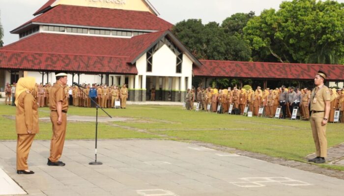 Moch Maesyal Rasyid Bupati Tangerang Pimpin Apel Perdana