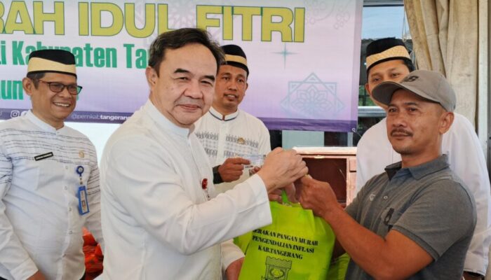 Sekda Tinjau Bazar Murah di Kecamatan Jayanti