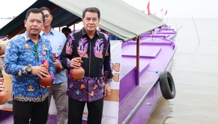 Tingkatkan Hasil Tangkap dan Taraf Hidup, Pemkab Tangerang Serahkan Bantuan