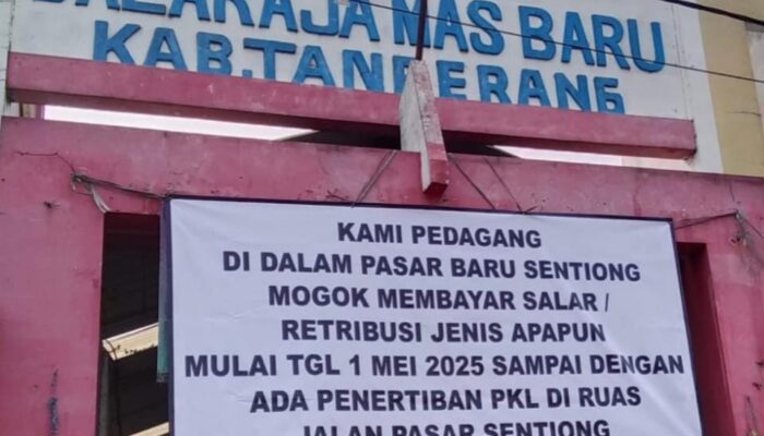 Pedagang Pasar Baru Sentiong Mogok Bayar Salar, Ini Alasannya