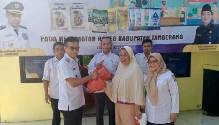Pemerintah Kecamatan Rajeg Gelar Operasi Pasar Murah (Bazar Sembako) 2. 950 Paket Di bagikan