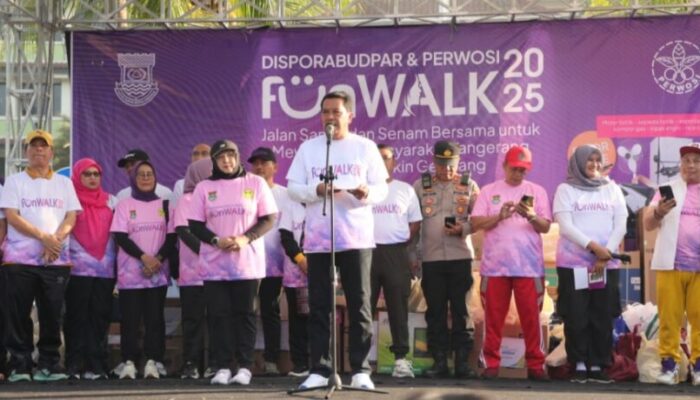 Bupati Bersama Wakil Bupati Tangerang Buka Kegiatan Senam Tangerang Gemilang dan Jalan Sehat