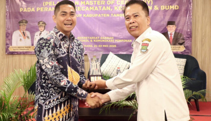 Asda Buka Kegiatan Penguatan Fungsi Keprotokolan Bagi Perangkat Kecamatan, Kelurahan, BUMD dan OKP