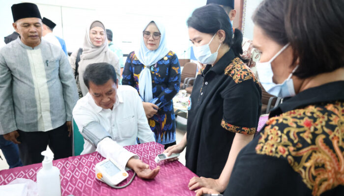 Bupati Tangereng Hadiri Baksos, Pemeriksaan dan Pengobatan Gratis Di Sepatan Timur