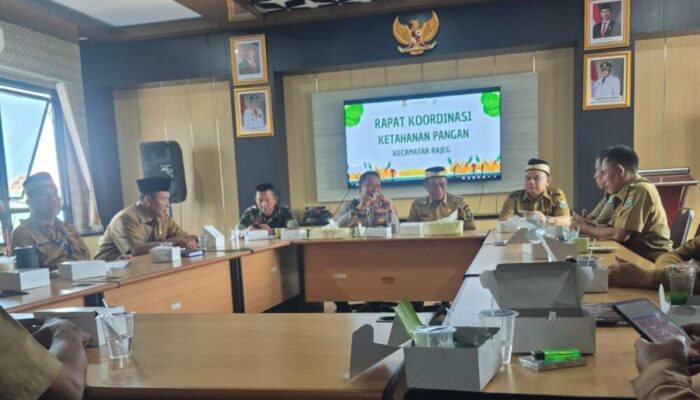 Dukung Swasembada Pangan Camat Rajeg Adakan Rapat Koordinasi