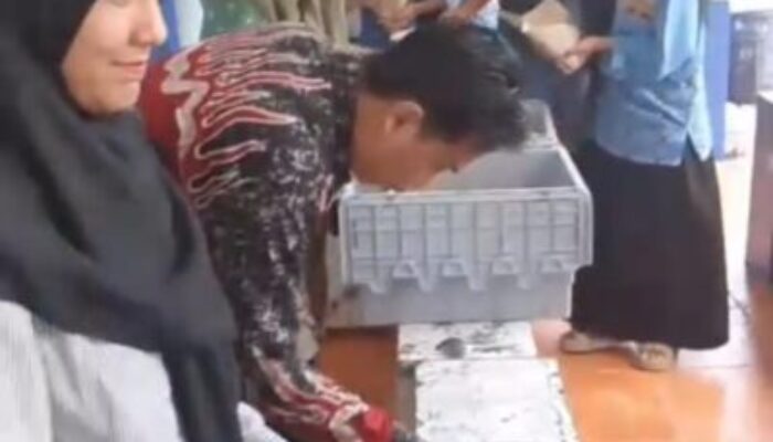 Diberikan Makanan Gratis, Kepsek SMP Al-Barokah Ucapkan Terimakasih Kepada PT Victory Chingluh Indonesia