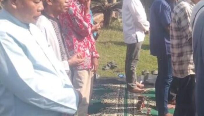 Indahnya Sholawat Mengalun Merdu Di Pengajian Jumat Pagi,Di Kediaman H.Enju Kukun Rajeg