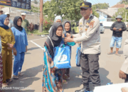 Kapolsek Mauk Berikan Bantuan Sembako Wakil Presiden RI Bentuk Kepedulian Terhadap Masyarakat
