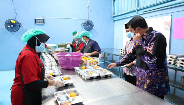 Bupati Tangerang Tinjau Dapur MBG SPPG Yayasan Amal Salam Pancasila