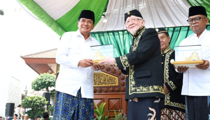 Bupati Tangerang Hadiri Haul Ke-64 Tuan Syekh Abdul Qodir Jailani di Ponpes Al-Istiqlaliyah Cilongok