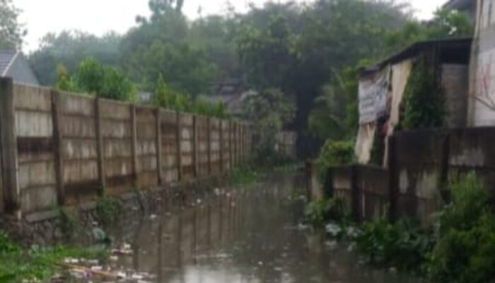 Kawasan Bizlink Diduga Jadi Pemicu Banjir di Jalan Sumur Wareng Cikupa
