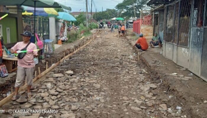 Proyek Betonisasi di Jalan Ganepo Sukadiri Milik DBMSDA Diduga Kurangi Volume
