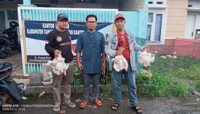 MCS ( Media Center Sukadiri ) Berbagi 100 Ekor Ayam Untuk Menyambut Malam Tahun Baru 2026