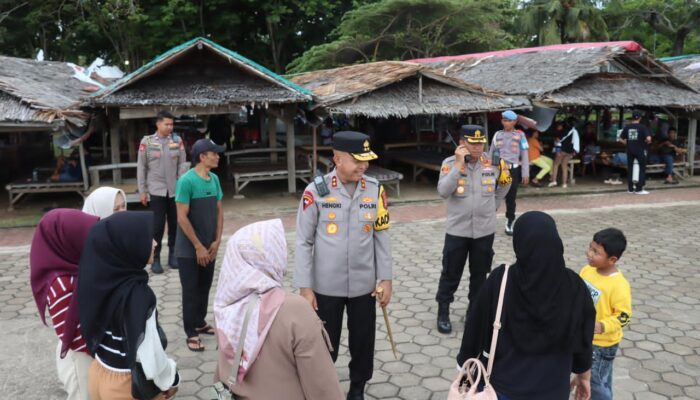 Kapolda Banten Melaksanakan Pengecekan Pengamanan Di Kawasan Wisata Anyer