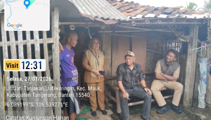 Camat Mauk Tinjau Rumah Tidak Layak Huni di Desa Jati Waringin
