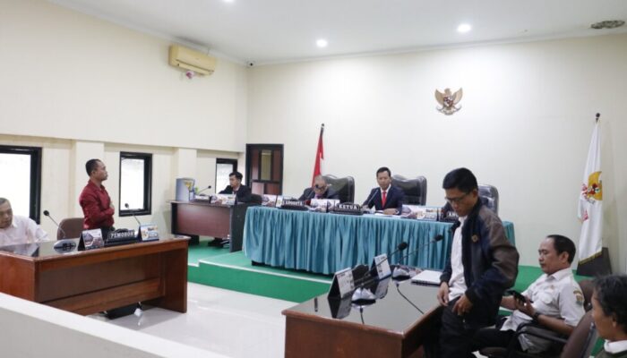 Agenda Penyelesaian Sengketa Informasi Publik Desa Tanah Merah Kembali Ditunda, Ini Alasannya