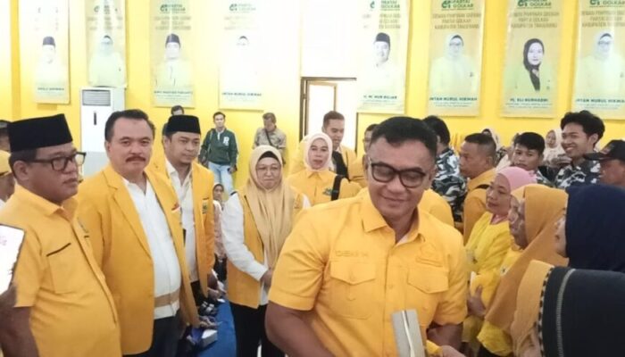 Ketua Golkar Kabupaten Tangerang Bagikan 1.000 Paket Sembako Gratis untuk Warga
