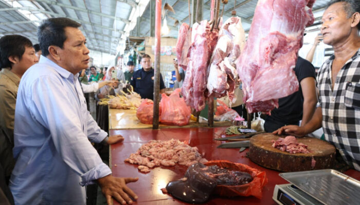 Jelang Ramadhan, Bupati Tangerang Pantau Harga Sembako di Pasar Mauk