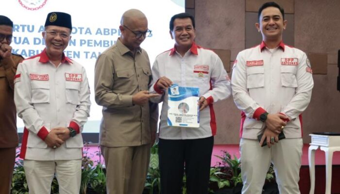 Bupati Tangerang Dikukuhkan sebagai Dewan Pembina ABPEDNAS
