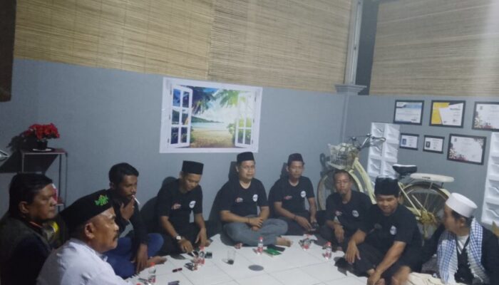 Malam Jum’at Ketua Mcs ( Media Center Sukadiri ) Gelar Pengajian Surat Yasin Bersama Anggota