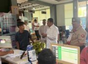 Pelayanan Cepat dan Gratis, Bupati Tangerang Pantau Langsung Layanan Pembuatan KTP di Kantor Kecamatan Cisauk