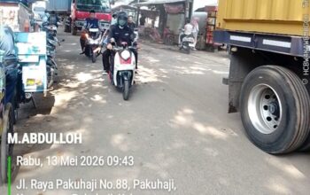 Truck Kontainer Besar Makan Badan Jalan,Tabrak Aturan Lalu Lintas