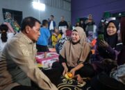 Kembali Sambangi Pengungsi Terdampak Kebakaran TPA Jatiwaringin, Bupati Tangerang Salurkan Bantuan dan Mohon Doa Masyarakat