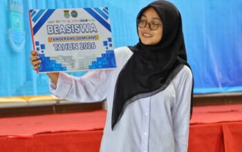 17 Pelajar Raih Beasiswa Tangerang Gemilang, Intan Wujudkan Mimpi Kuliah di Fakultas Kedokteran
