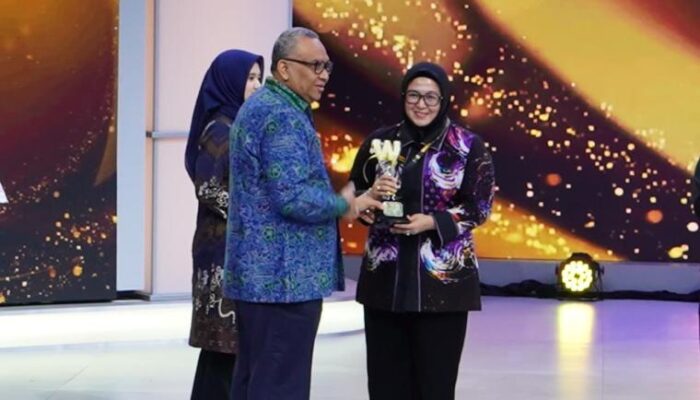Tangerang Raih Warta Kota Award 2026, Sebagai Pelopor Pendidikan Swasta Gratis Berkelanjutan Pemkab