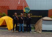 Geruduk Kantor ATR/BPN, Masyarakat Sipil Dirikan Tenda Bentuk Protes Lambannya pelayanan