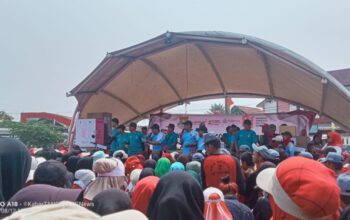 Antusias Warga Kecamatan Sepatan Mengikuti Acara Jalan Sehat