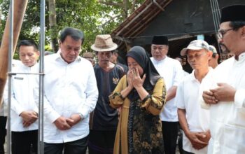 Bupati Tangerang Gerak Cepat Bangun Rumah Roboh Warga Diterjang Puting Beliung