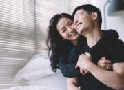 Bukan Sekadar Ranjang, Ini Rahasia Pasangan Suami Istri agar Tetap Bahagia dan Romantis