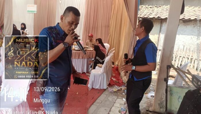 Kevin Supriadi Bersama Bodong MC Menghibur Para Tamu Undangan di Desa Ranca Bango